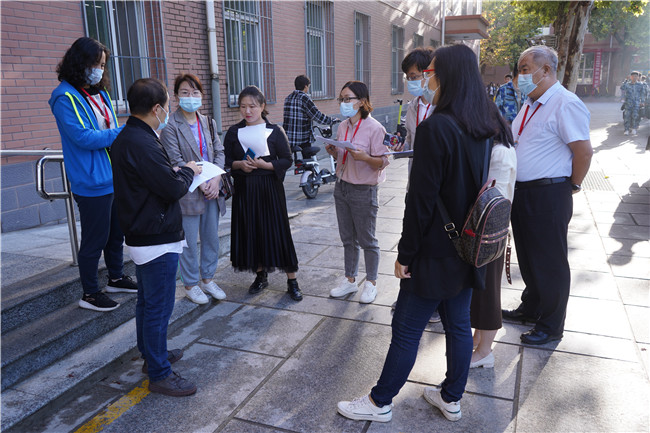 強化責任意識 保障教學秩序 2021級新生開學第一堂課教學秩序檢查