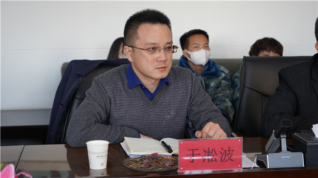 王樂修京簧竹木雕刻技能大師工作室揭牌儀式在我校舉行