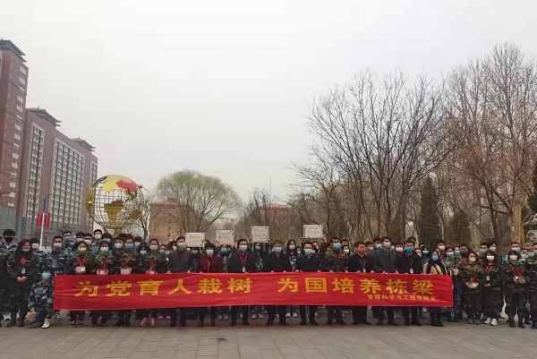 奉獻(xiàn)綠色，收獲希望