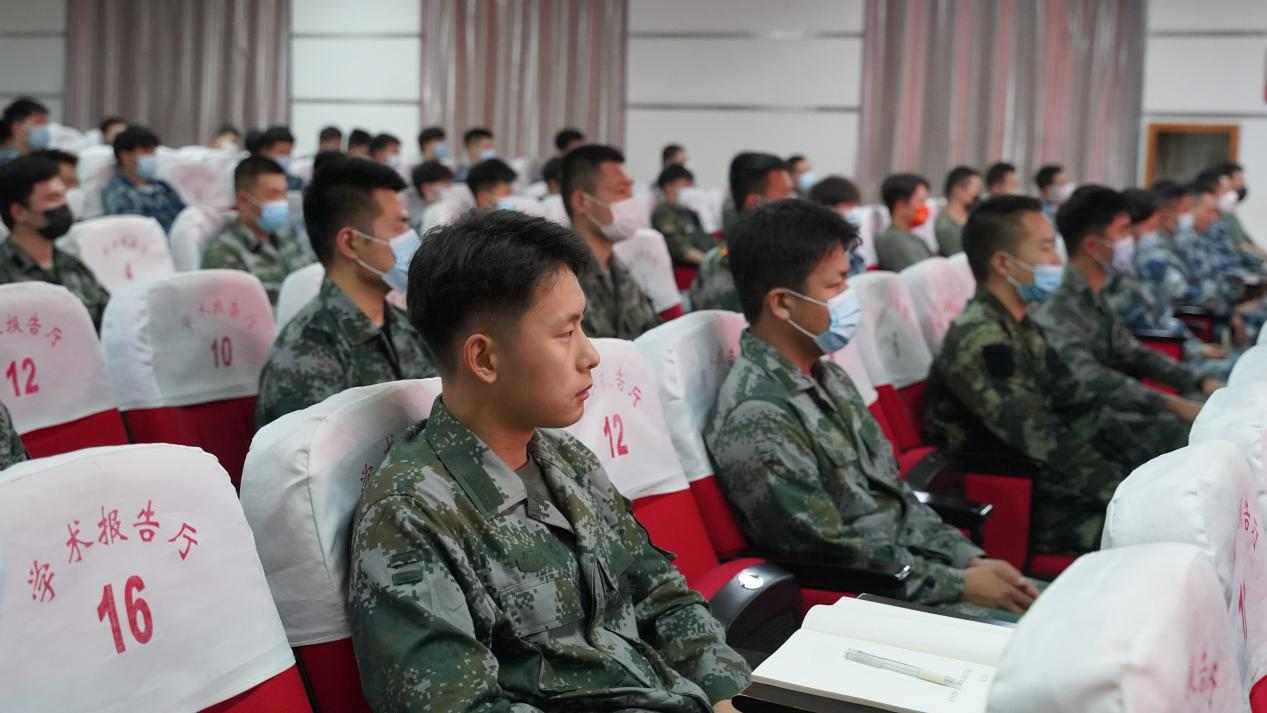 憶軍旅青春 走規(guī)劃人生——賀陽集團退役軍人大學生人生規(guī)劃專題講座