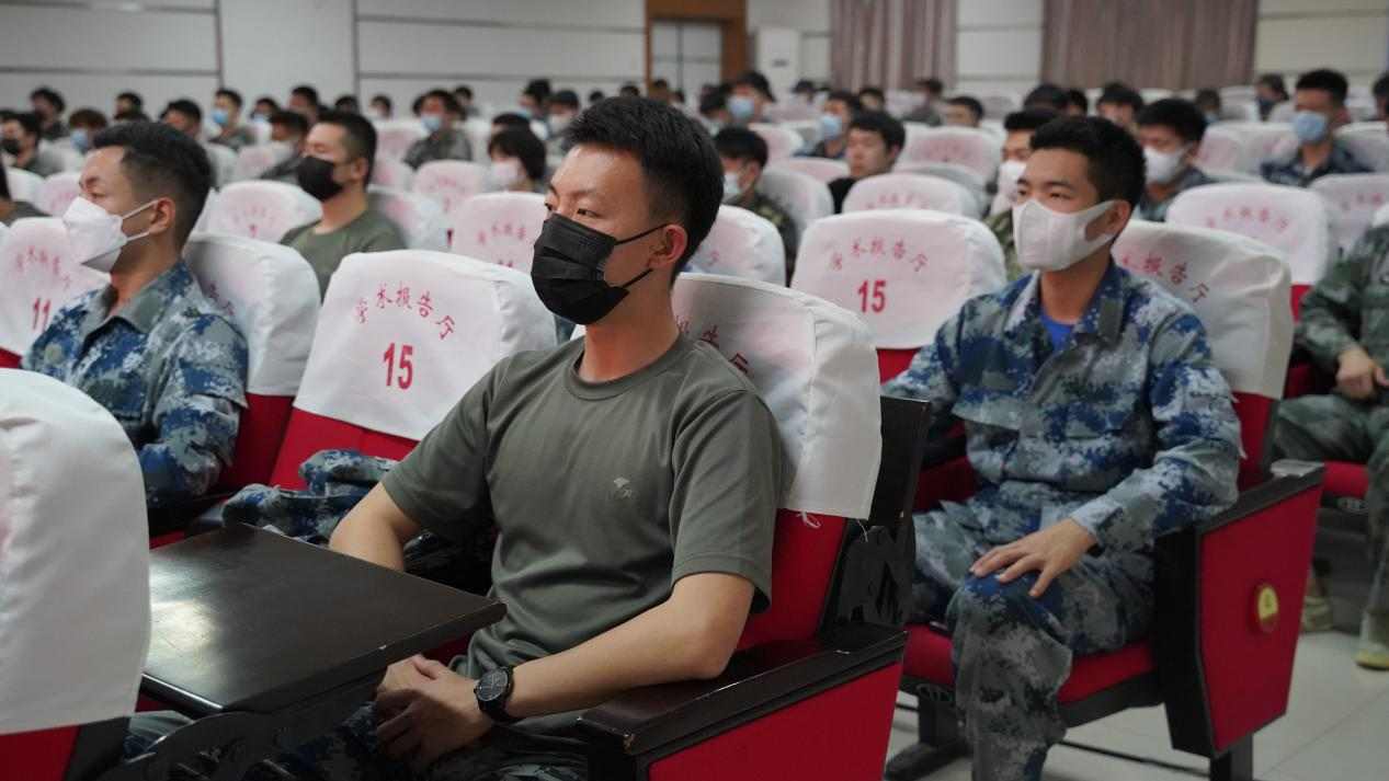 憶軍旅青春 走規(guī)劃人生——賀陽集團退役軍人大學生人生規(guī)劃專題講座