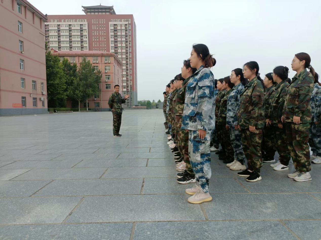 強(qiáng)化凝“新”聚力,賡續(xù)立德樹人——我?!皞鲙蛶А笔叫氯肼気o導(dǎo)員培訓(xùn)圓滿結(jié)束