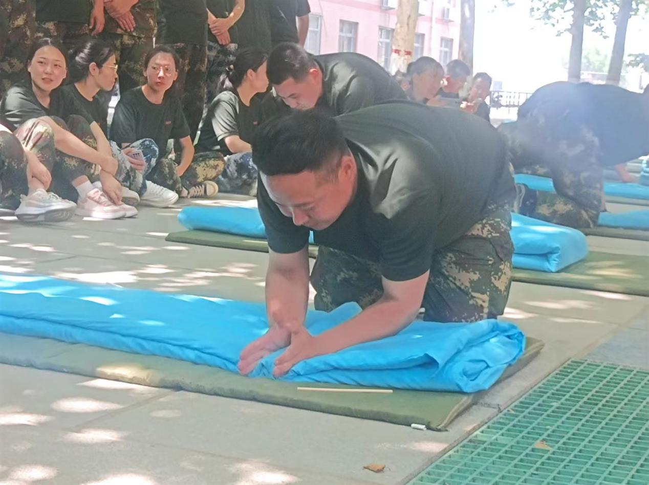 強(qiáng)化凝“新”聚力,賡續(xù)立德樹人——我?!皞鲙蛶А笔叫氯肼気o導(dǎo)員培訓(xùn)圓滿結(jié)束