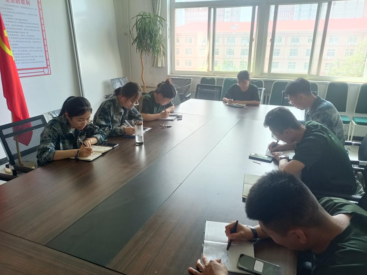 強(qiáng)化凝“新”聚力,賡續(xù)立德樹人——我?!皞鲙蛶А笔叫氯肼気o導(dǎo)員培訓(xùn)圓滿結(jié)束