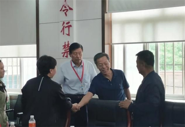 企業(yè)招聘會及簽約儀式