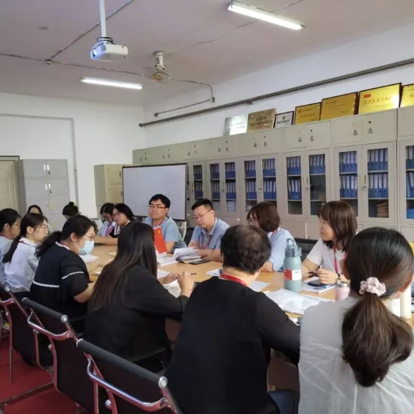 我院召開“服務(wù)意識(shí)、工作態(tài)度、履職盡責(zé)”大討論總結(jié)大會(huì)