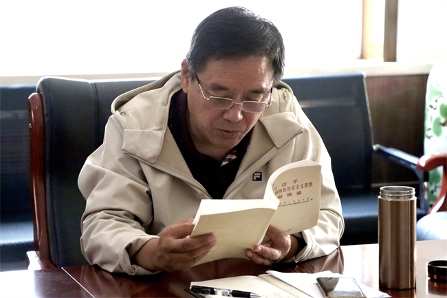 中共保定理工學(xué)院委員會(huì)召開黨委理論學(xué)習(xí)中心組（擴(kuò)大）學(xué)習(xí)會(huì)議