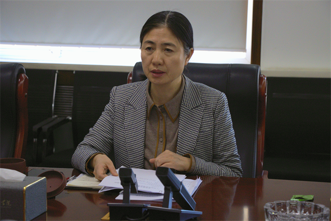 中共保定理工學院委員會召開黨委理論學習中心組（擴大）學習會議