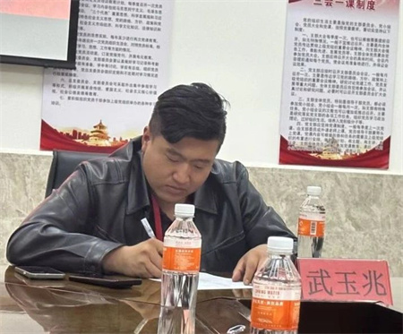 藝心服務，挑戰(zhàn)自我——藝術學院區(qū)隊長競聘活動