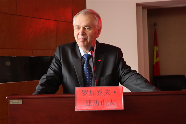 白俄羅斯戈梅利國(guó)立大學(xué)參觀團(tuán)蒞臨我校參觀交流