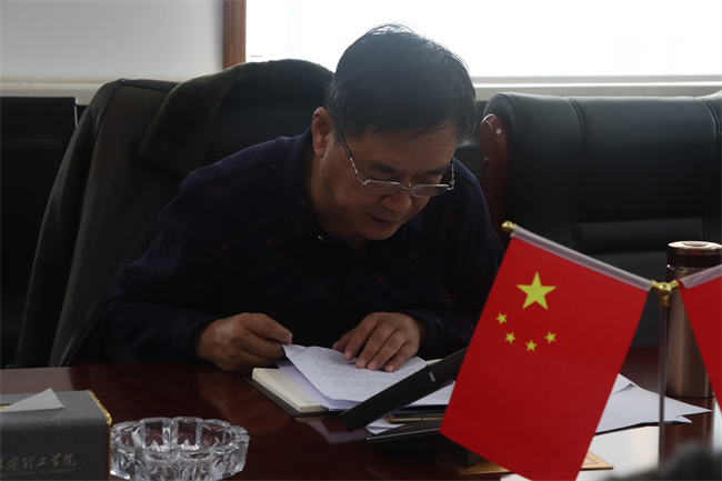中共保定理工學(xué)院委員會(huì)召開黨委理論學(xué)習(xí)中心組（擴(kuò)大）學(xué)習(xí)會(huì)議