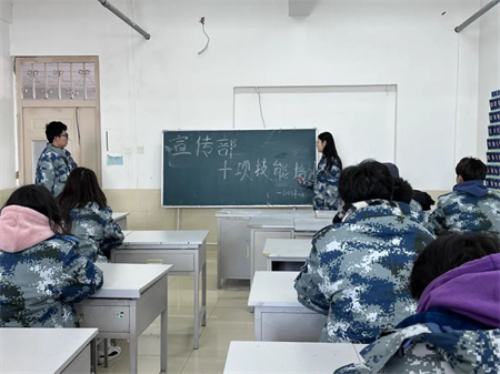 “技能拓展，激發(fā)潛能”——保定理工學(xué)院藝術(shù)學(xué)院開展十項(xiàng)技能培訓(xùn)