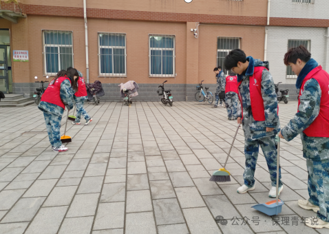 雷鋒精神共傳承,志愿服務(wù)學(xué)雷鋒