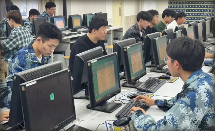 校園打字測速大賽：指尖飛揚，速度激情