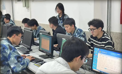 校園打字測速大賽：指尖飛揚，速度激情