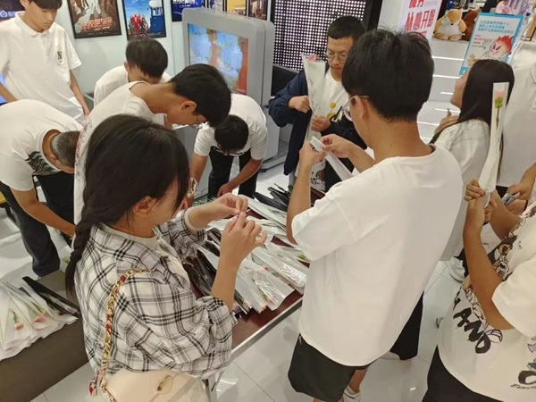 保定理工學(xué)院||管理學(xué)院||桃李花開，感謝有你——我院為慶祝第39個(gè)教師節(jié)舉行觀影活動(dòng)
