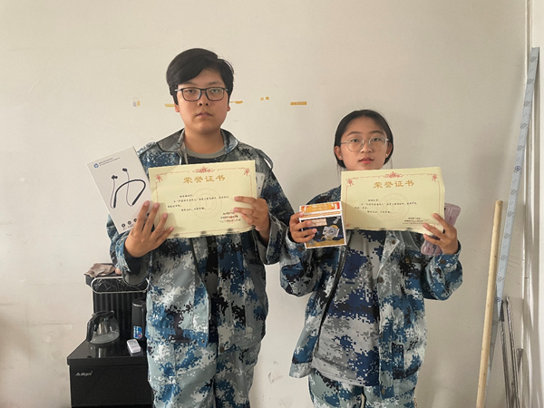 保定理工學(xué)院||管理學(xué)院||閃亮的青春線上投票活動(dòng)出結(jié)果啦??！