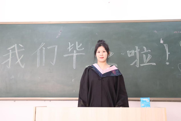 培樹(shù)典型｜管理學(xué)院｜先進(jìn)引領(lǐng)方向·榜樣凝聚力量（一）