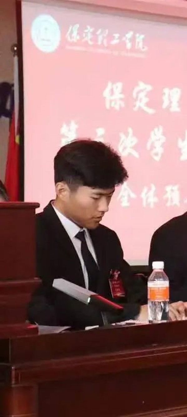 培樹(shù)經(jīng)典|管理學(xué)院|先進(jìn)引領(lǐng)方向，榜樣凝聚力量（五）