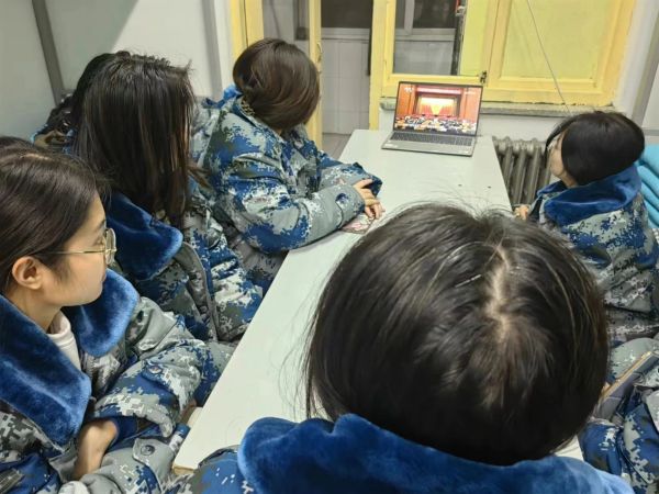 保定理工學院||管理學院||學習榜樣精神，爭做先鋒模范