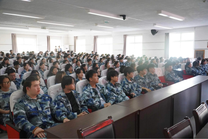 青年大講堂|國安在我心—“點亮青春,與法通行”