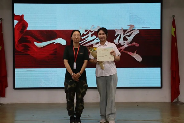 勞動教育|保定理工學(xué)院|管理學(xué)院|學(xué)習(xí)勞動精神，踐行勞動育人主題朗誦比賽