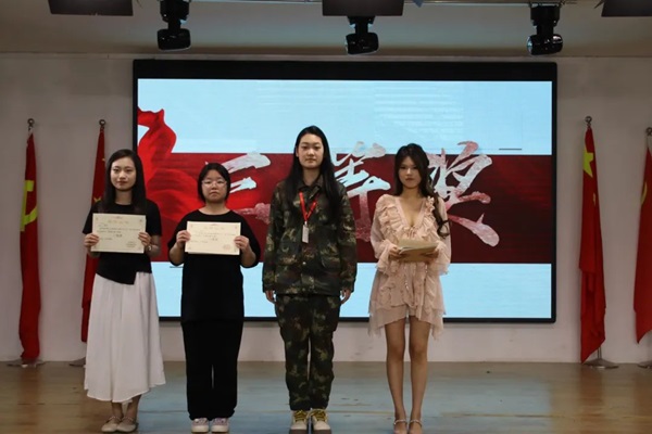 勞動教育|保定理工學(xué)院|管理學(xué)院|學(xué)習(xí)勞動精神，踐行勞動育人主題朗誦比賽