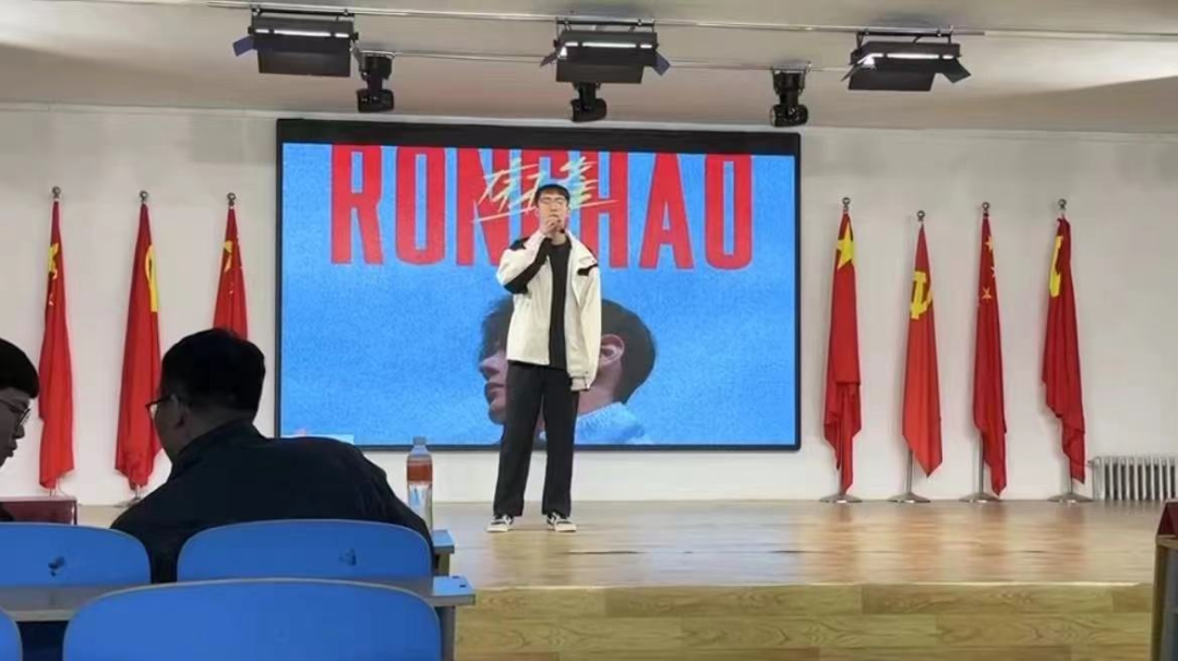 青春校園|大學(xué)生藝術(shù)團—“少年心懷烏托邦,心向朝陽肆生長”文藝展演