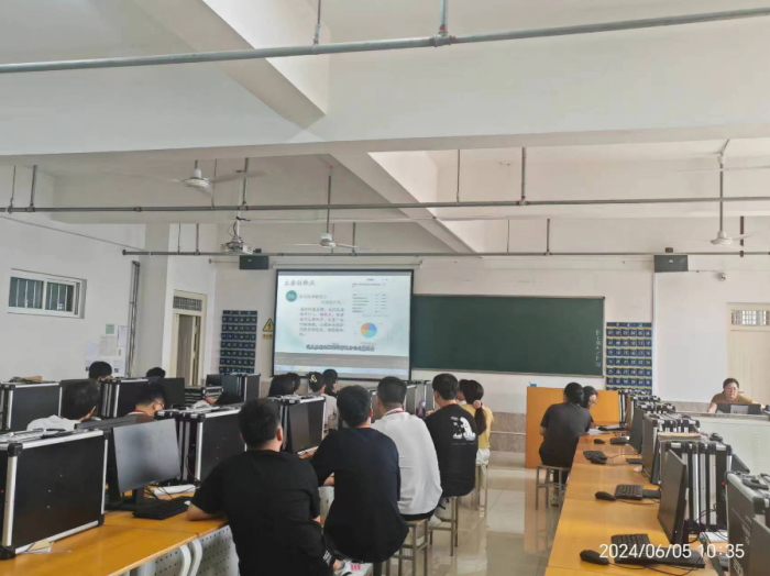 強技能，促提升——信息科學與工程學院教師技能系列培訓（五）順利開展