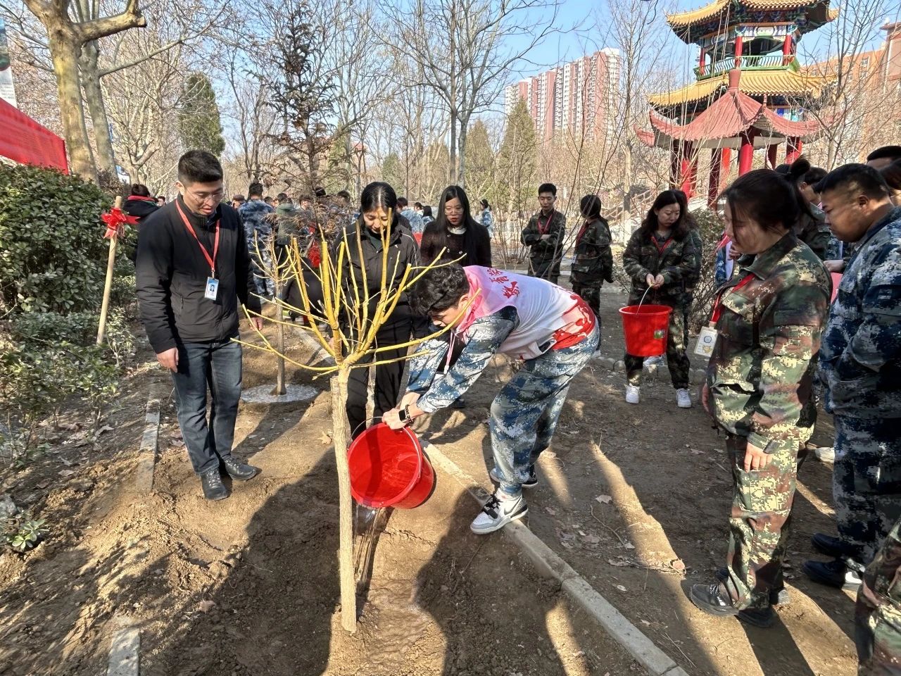 “‘植’此青綠，教樹人心，‘育’汝于成”植樹節(jié)活動圓滿結(jié)束!