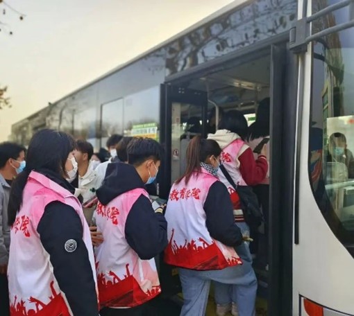 “揚(yáng)愛(ài)老美德，獻(xiàn)志愿精神”志愿服務(wù)慰問(wèn)活動(dòng)圓滿結(jié)束