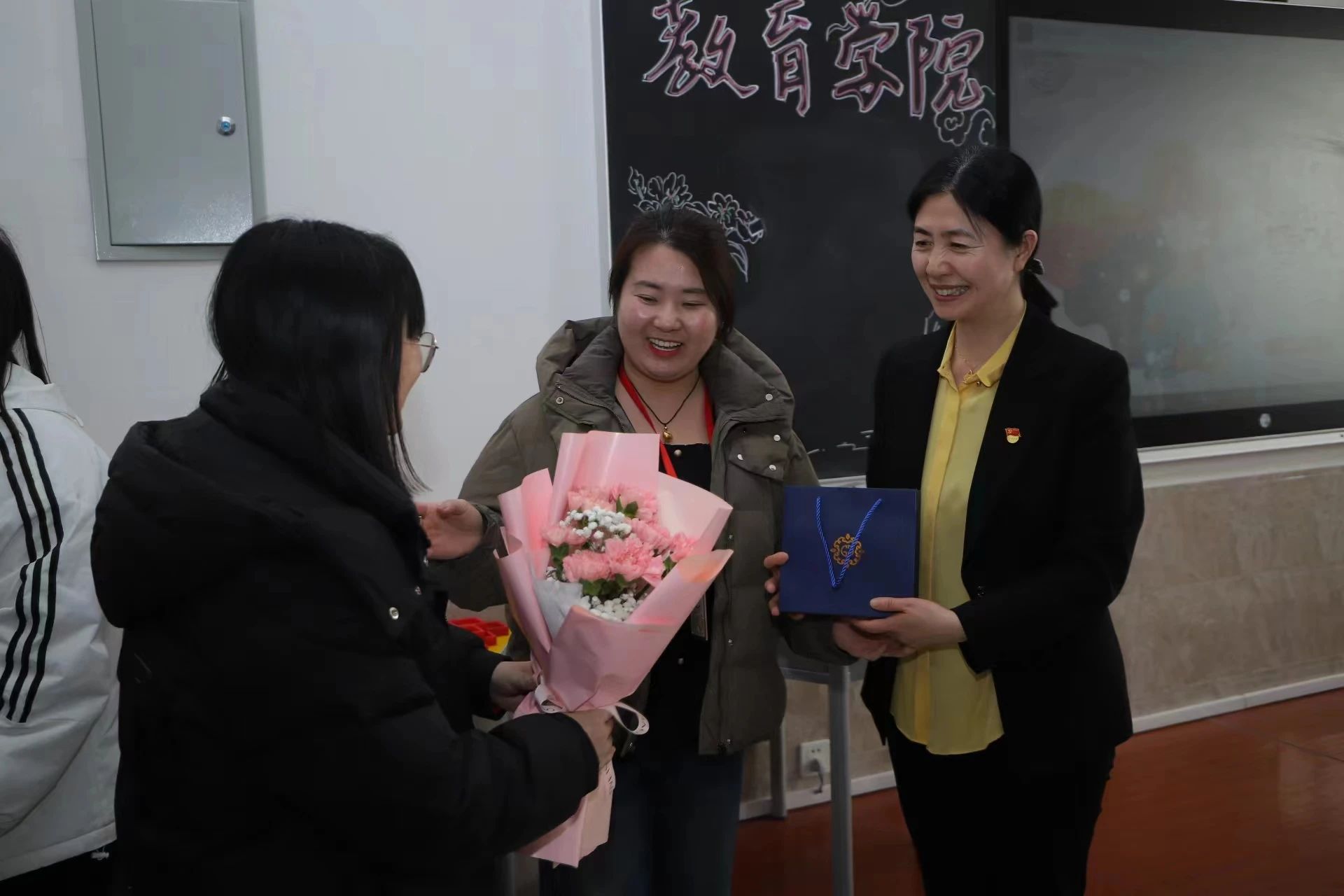 綻放芳華，遇見女神——“3·8女神節(jié)”主題活動