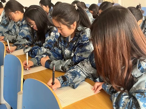 國家安全，人人有責教育學(xué)院開展“全民國家安全教育日”主題教育活動