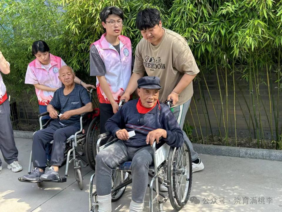 教育學(xué)院成功與善孝居養(yǎng)老院完成孝老敬親實踐教育基地揭牌！