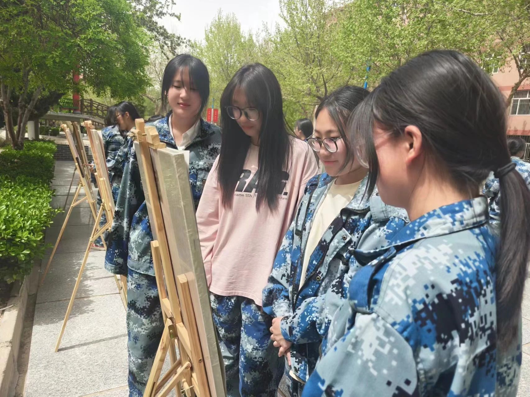 “畫展助力安全教育 繪畫點亮生命之光”國家安全教育主題作品展