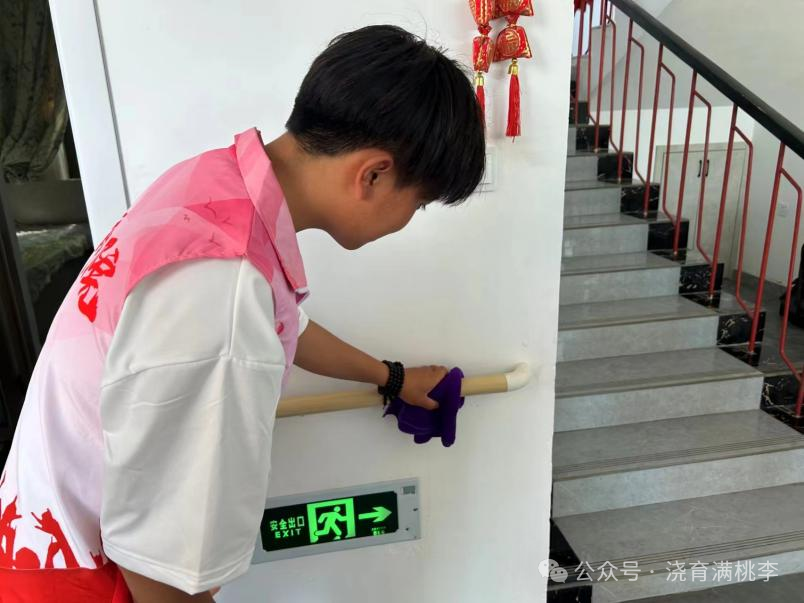 教育學(xué)院成功與善孝居養(yǎng)老院完成孝老敬親實踐教育基地揭牌！