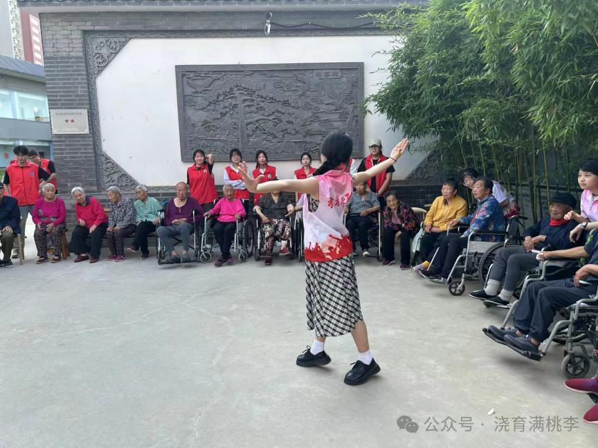 教育學(xué)院成功與善孝居養(yǎng)老院完成孝老敬親實踐教育基地揭牌！