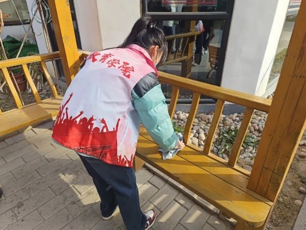 “揚(yáng)愛(ài)老美德，獻(xiàn)志愿精神”志愿服務(wù)慰問(wèn)活動(dòng)圓滿結(jié)束