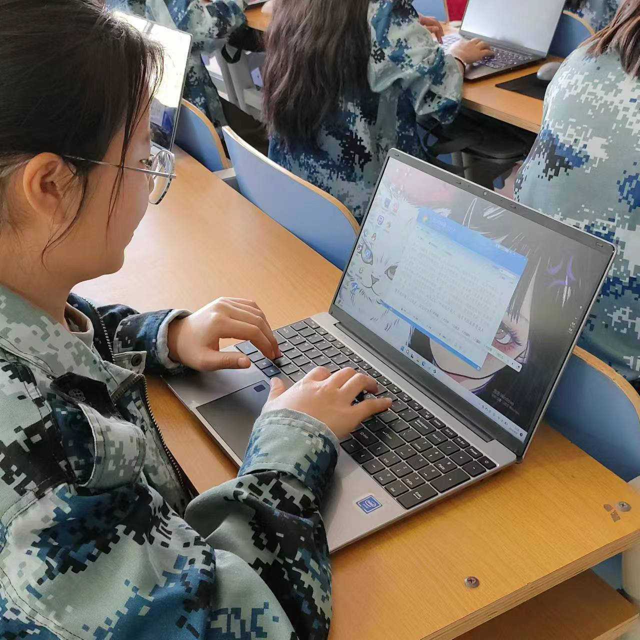 “指尖飛揚(yáng)，運(yùn)指如飛”打字測(cè)速技能大賽