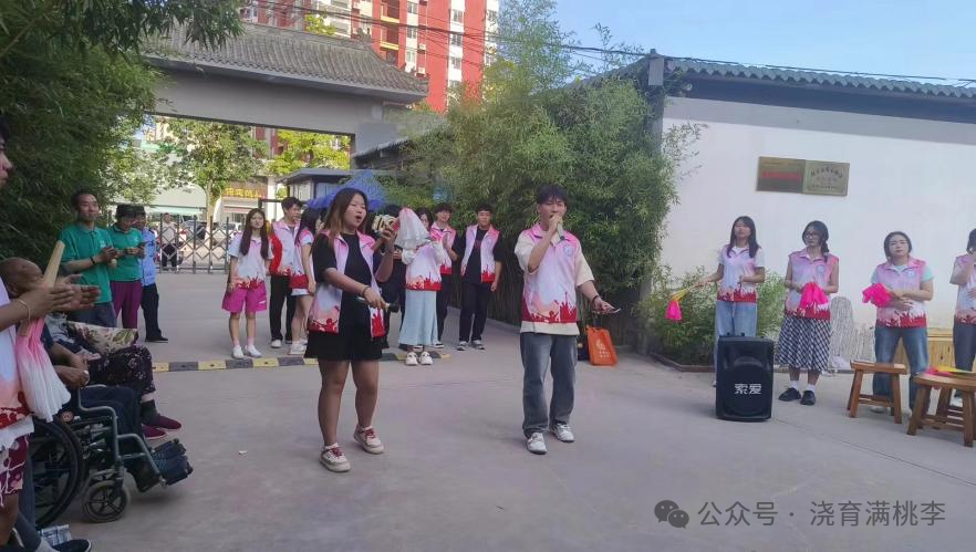 教育學(xué)院成功與善孝居養(yǎng)老院完成孝老敬親實踐教育基地揭牌！