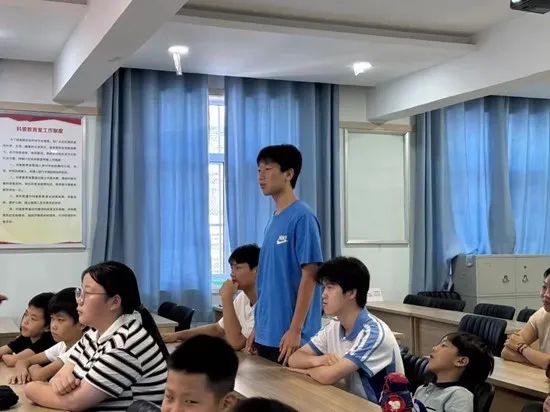 社會實踐(十七)|七彩假期護童夢,情暖童心傳文明①——保定理工學院經(jīng)濟學院“三下鄉(xiāng)”社會實踐