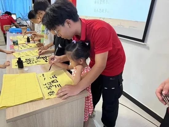 社會實踐(十七)|七彩假期護童夢,情暖童心傳文明①——保定理工學院經(jīng)濟學院“三下鄉(xiāng)”社會實踐