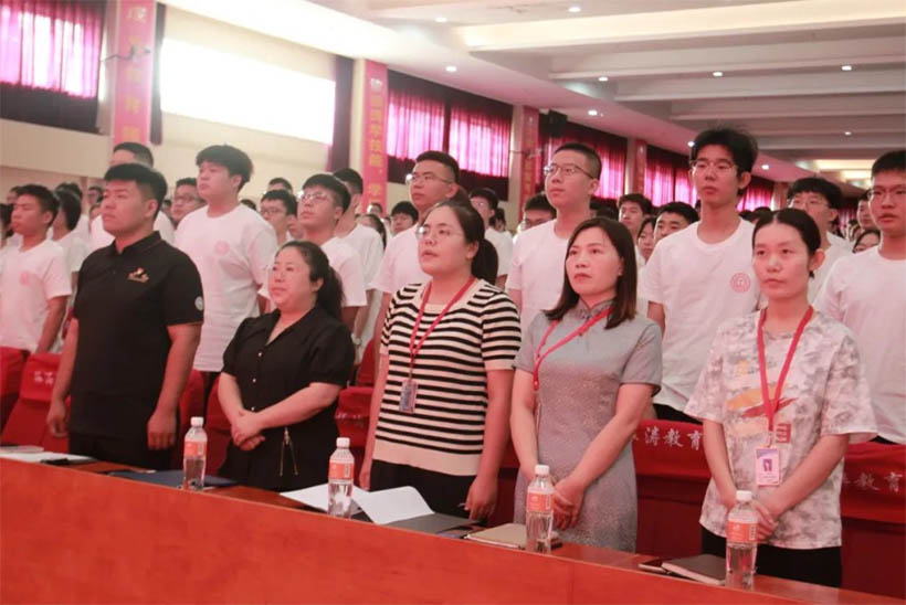 信工有約，青春?jiǎn)⒑絴信息科學(xué)與工程學(xué)院2024級(jí)新生見(jiàn)面會(huì)