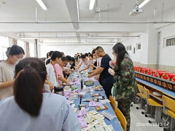 月滿中秋,師恩難忘|信工學(xué)院開(kāi)展“感師恩，迎中秋”主題活動(dòng)