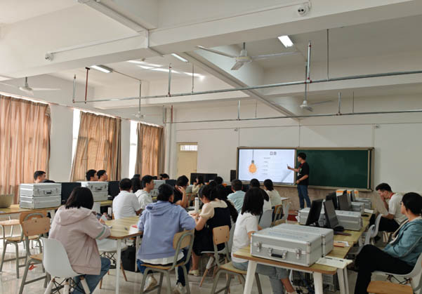 強技能，促提升—信息科學與工程學院教師技能系列培訓（六）順利開展
