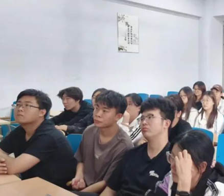 “薪火相傳，攜手同行”|信息科學(xué)與工程學(xué)院|團(tuán)總支、學(xué)生會(huì)部長(zhǎng)候選人培訓(xùn)大會(huì)