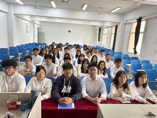 保定理工學(xué)院舉辦“賦能年輕一代,共筑韌性未來”主題活動