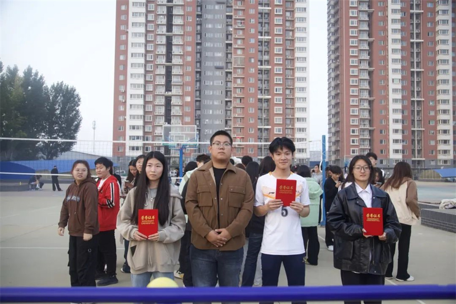 康復(fù)醫(yī)學(xué)院組織學(xué)生骨干開展“五育潤心，沐光同行”戶外素質(zhì)拓展活動