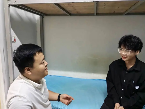 安全教育|保定理工學院|管理學院|平安過國慶，安全需謹記