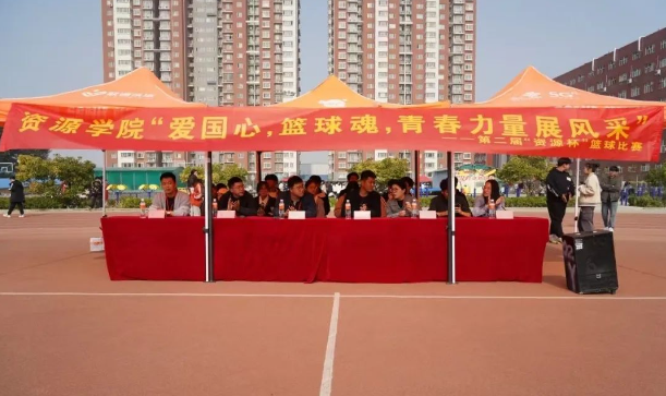 青春之我，時(shí)代之音
